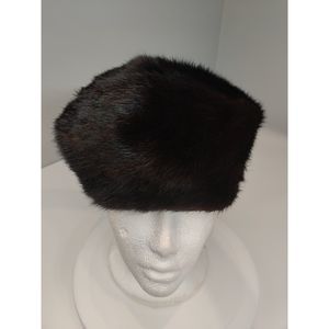 Excellent Condition Vintage Black Mink Fur Hat from Canada 21"